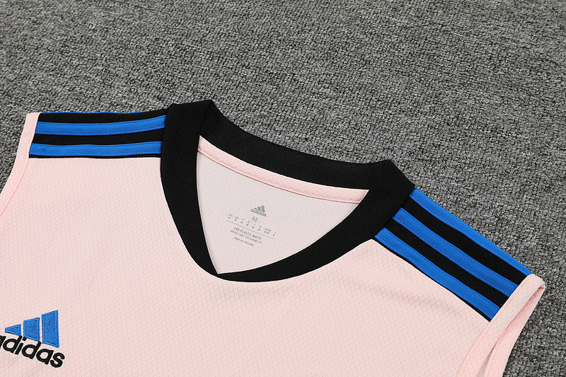 23/24 Manchester United Training Suit (E792)