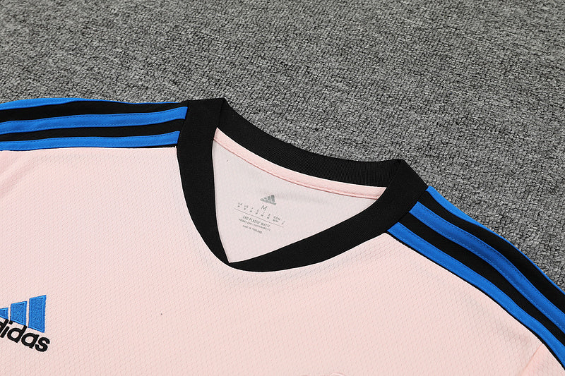23/24 Manchester United Training Suit (396F)