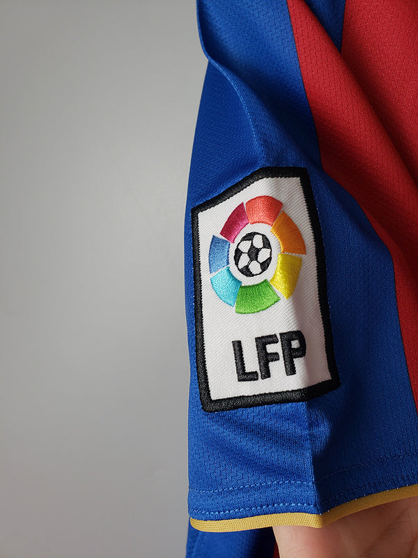 Retro 07∕08 Barcellona home (1041)