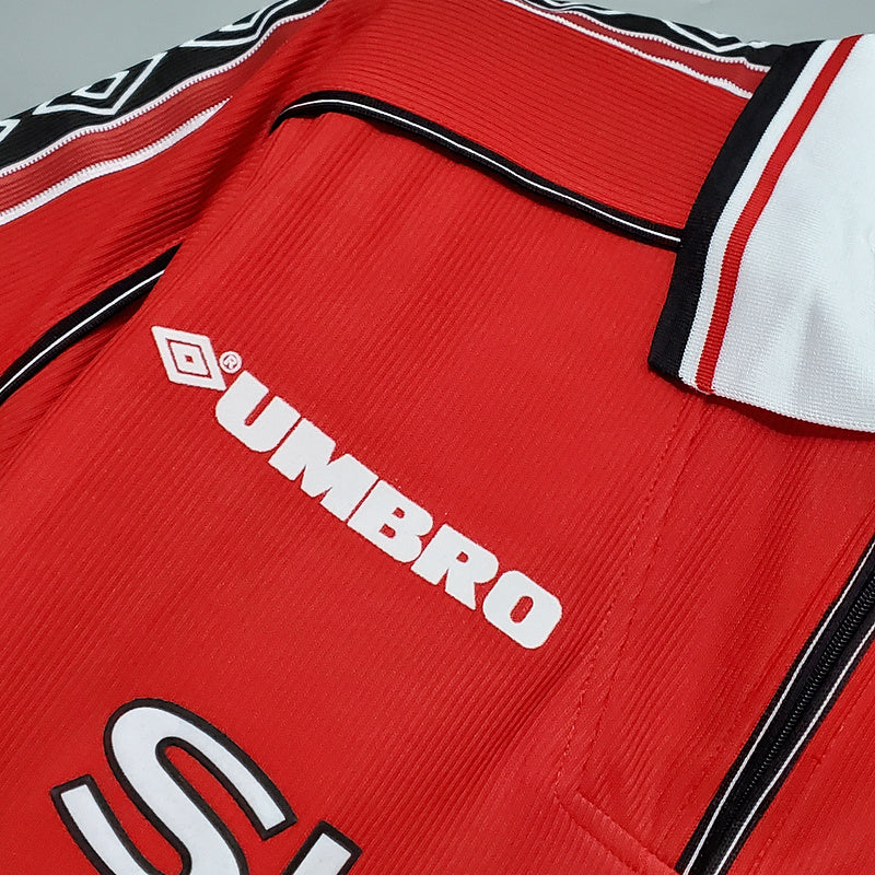 Retro 98∕99 Manchesrer United home (D33B)
