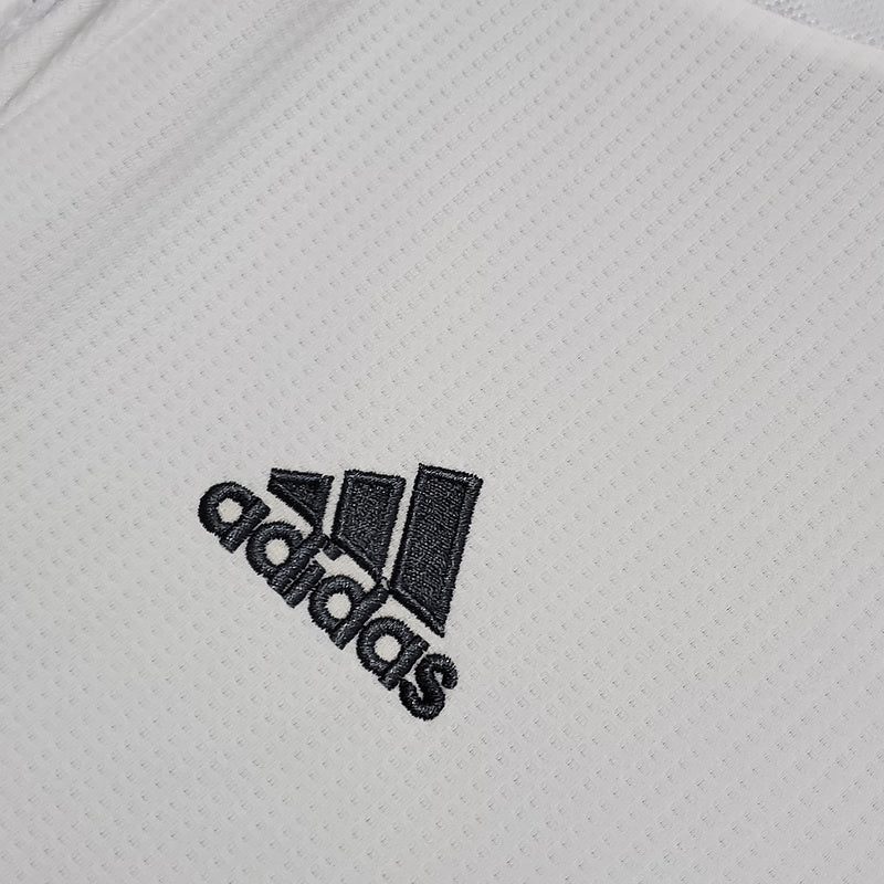 Retro Real Madrid 15∕16 home (88AC)
