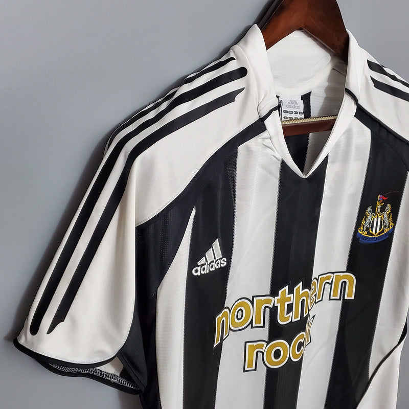 Retro 05∕06 Newcastle United home (1C32)