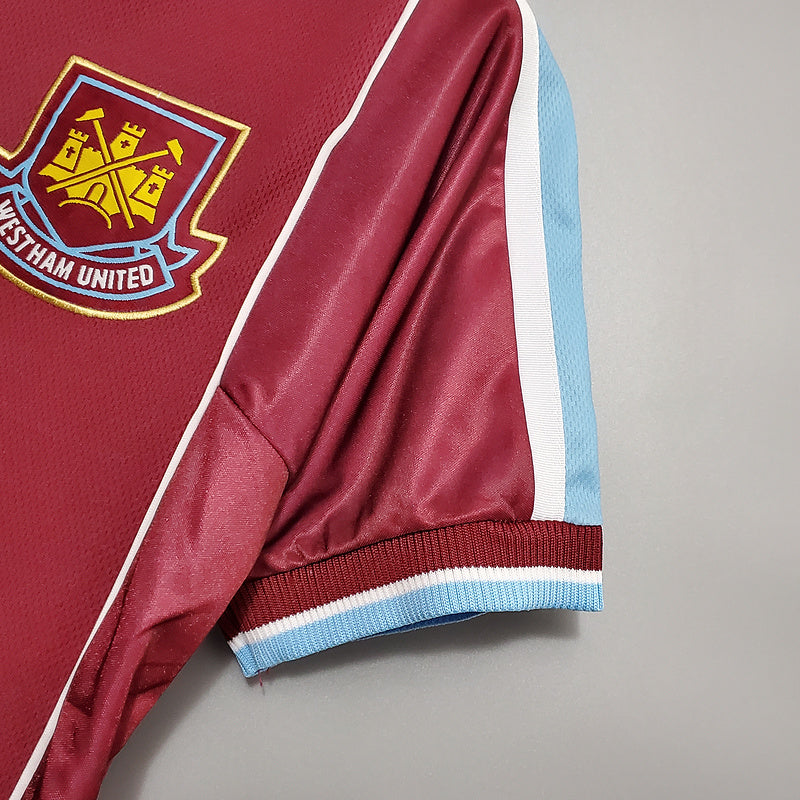 Retro 99∕01 West Ham United home (8829)