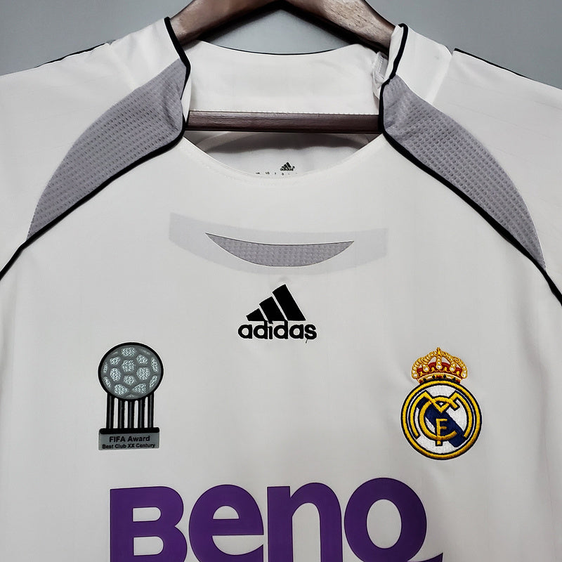 Retro Real Madrid 06∕07 home (1A43)