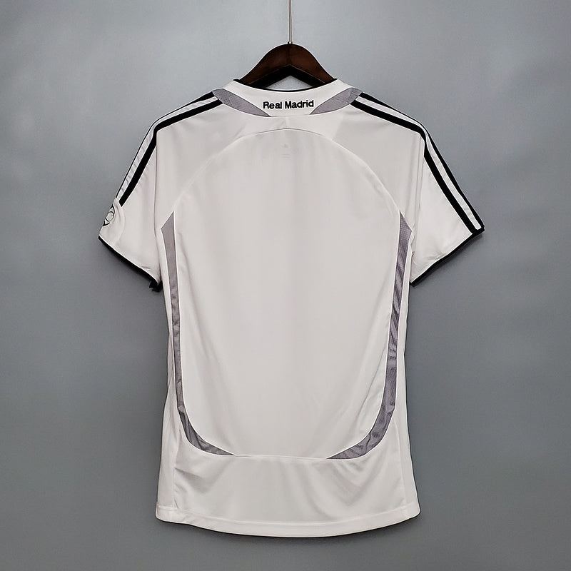Retro Real Madrid 06∕07 home (1A43)
