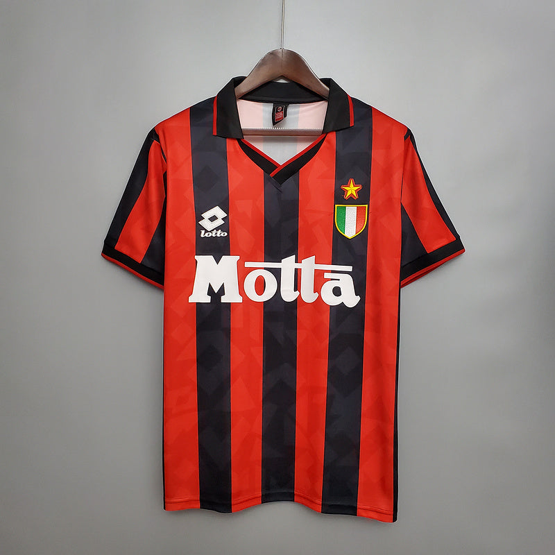 Retro 93∕94 AC Milan home (158B)