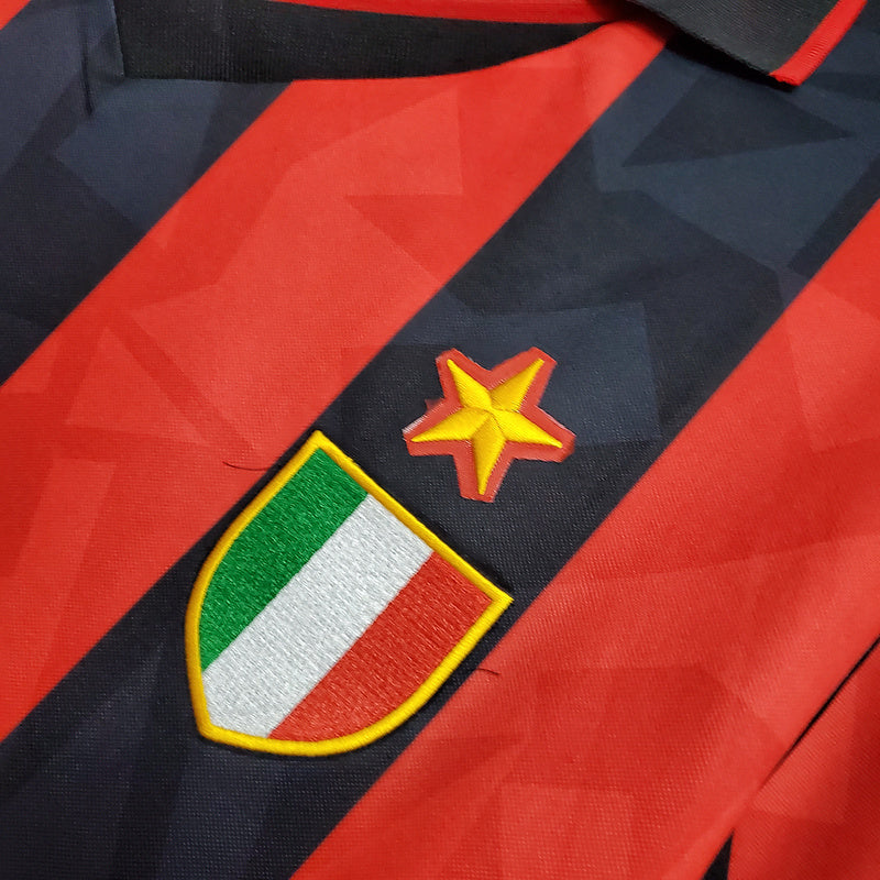 Retro 93∕94 AC Milan home (158B)