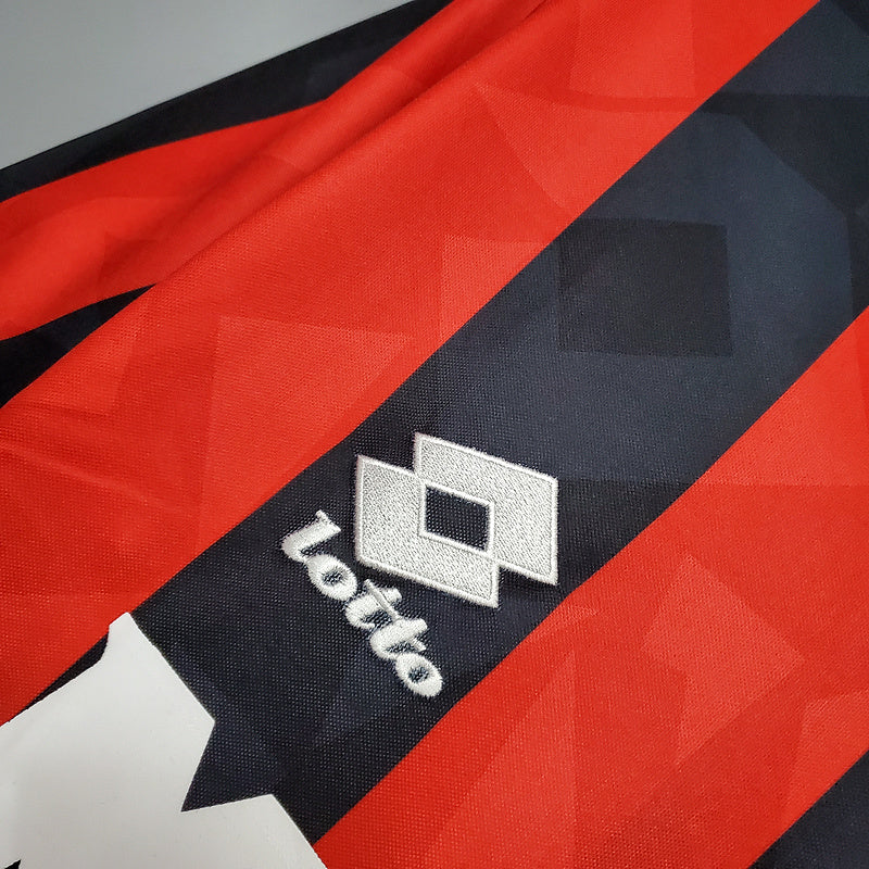 Retro 93∕94 AC Milan home (158B)