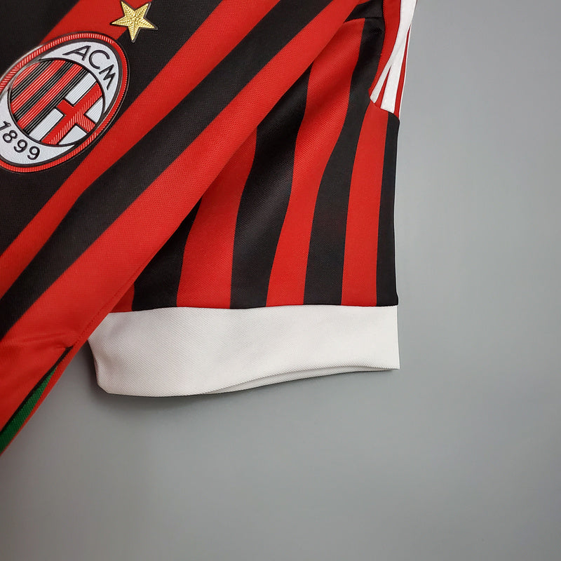 Retro 11∕12 AC Milan Home (62E6)