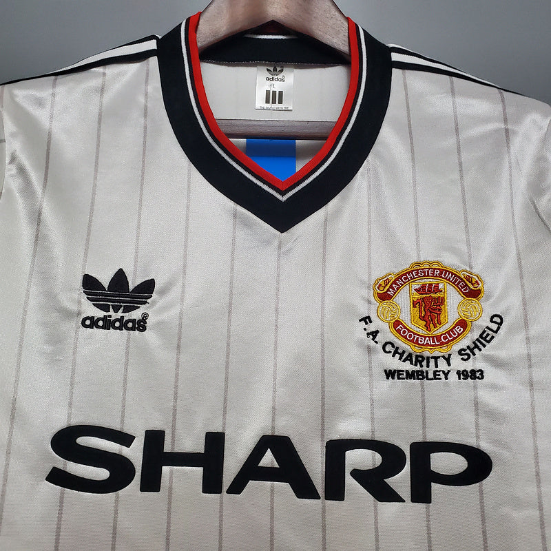 Retro Manchester United 1983 away (7C4C)