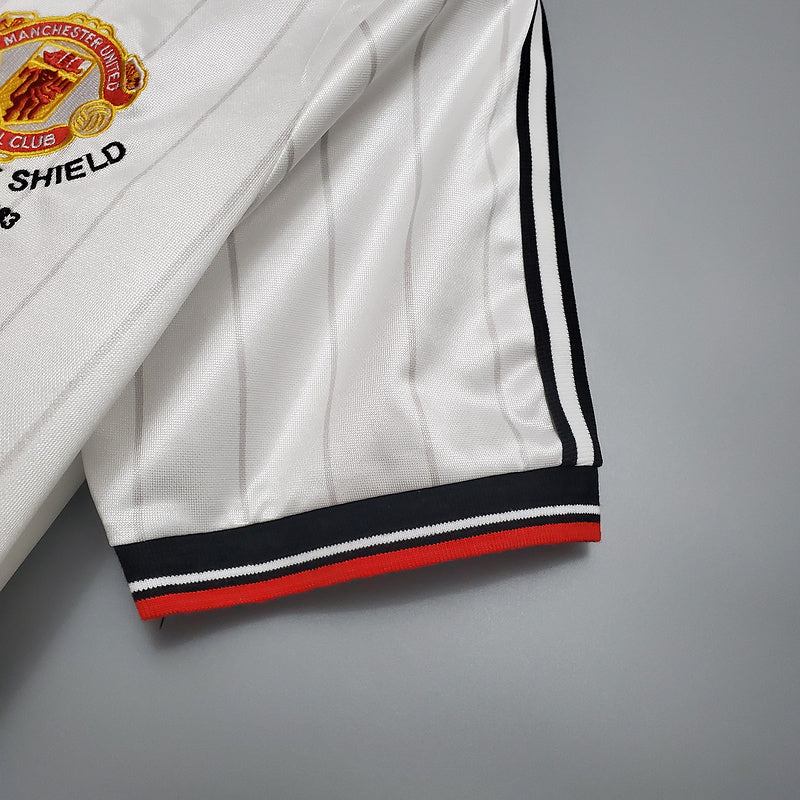 Retro Manchester United 1983 away (7C4C)