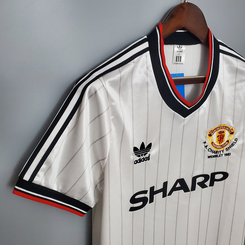 Retro Manchester United 1983 away (7C4C)