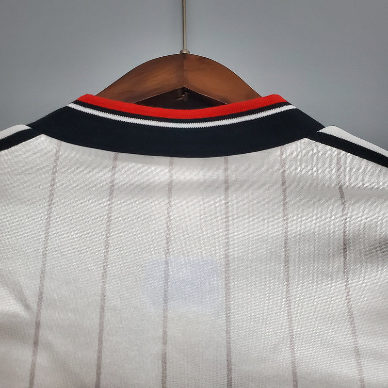 Retro Manchester United 1983 away (7C4C)