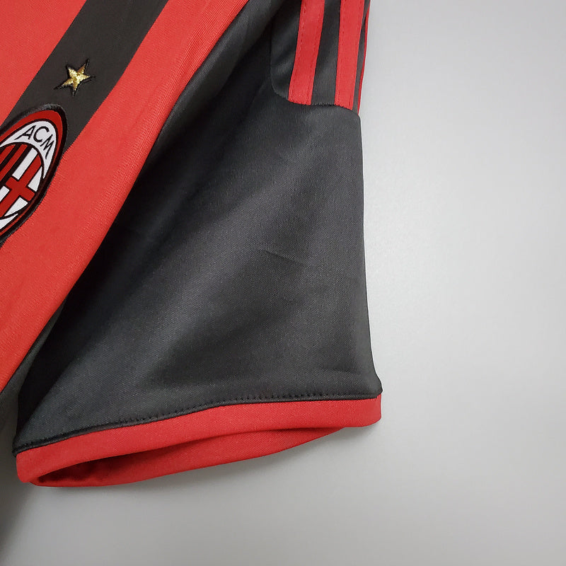 Retro 09∕10 AC Milan home (A750)
