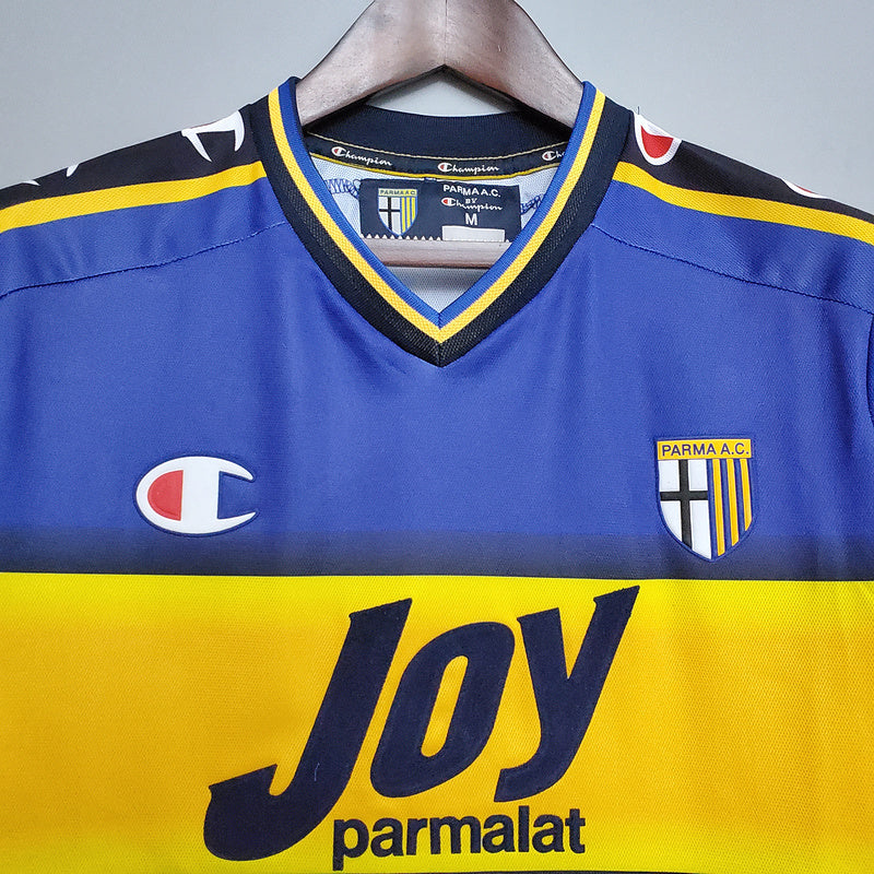 Retro Parma 01∕02 home (03BC)