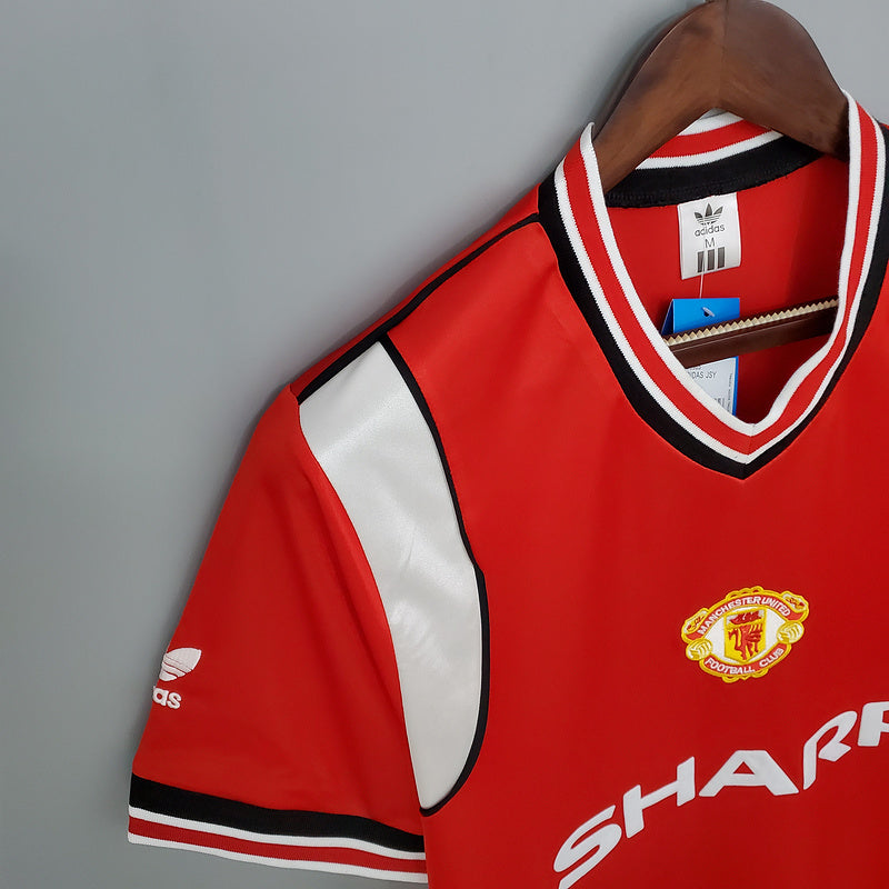 Retro Manchester United 85∕86 home (801E)