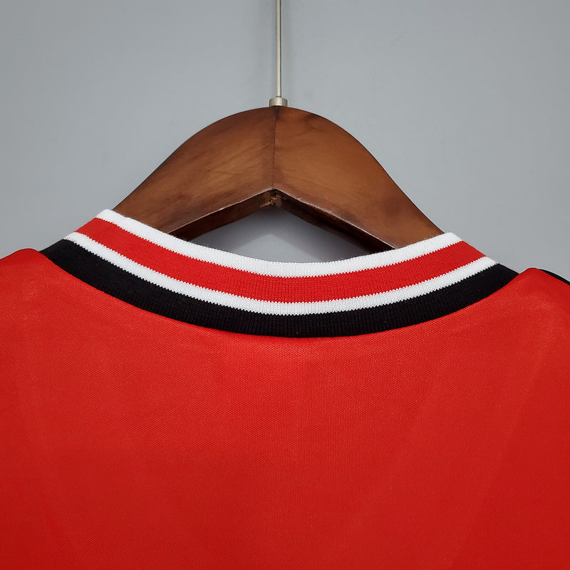 Retro Manchester United 85∕86 home (801E)