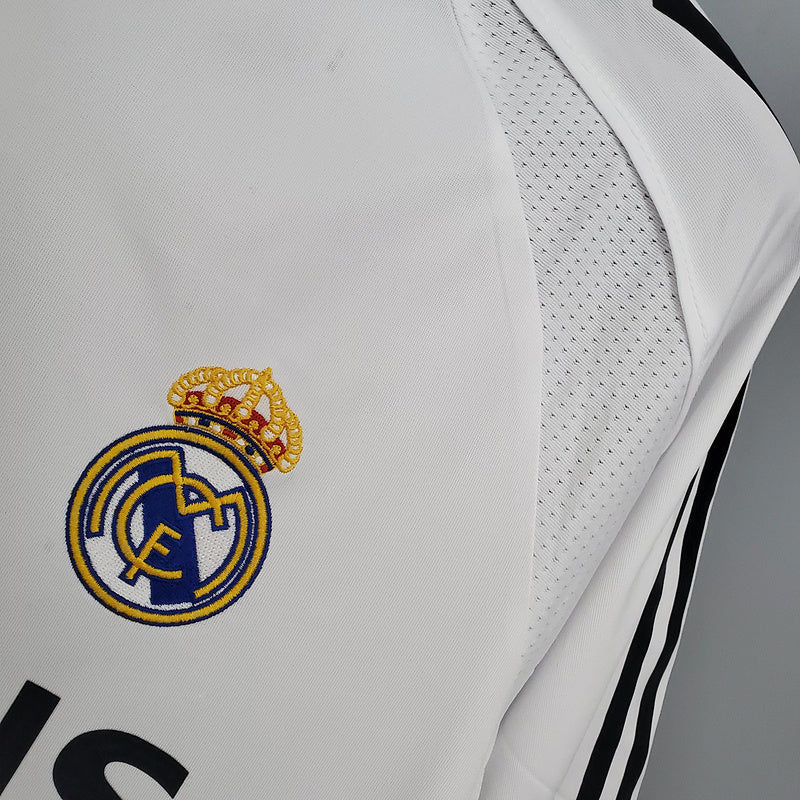 Retro Real Madrid 05∕06 home (4E15)