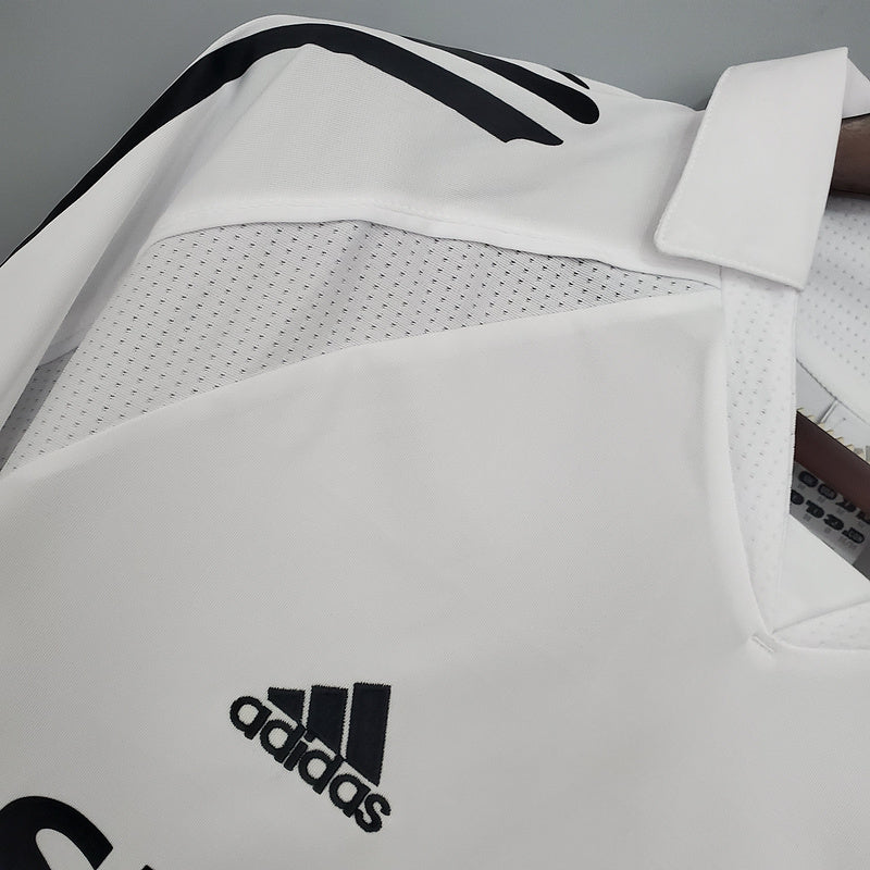 Retro Real Madrid 05∕06 home (4E15)