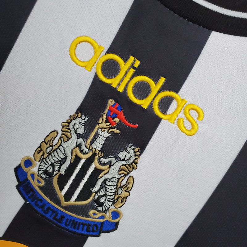 Retro 97∕99 Newcastle United home (D39E)