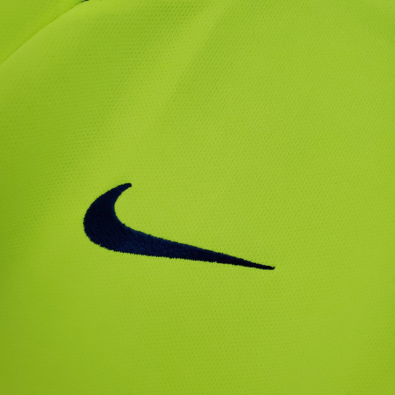 Retro Barcelona 05∕06 away (F4FF)