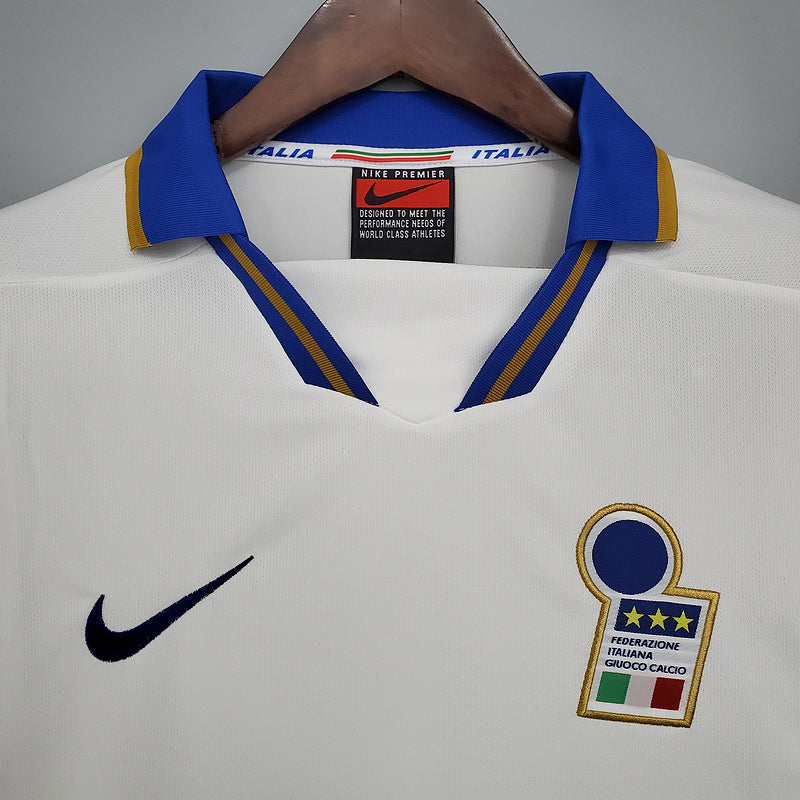 Retro Italy 1996 away (327B)