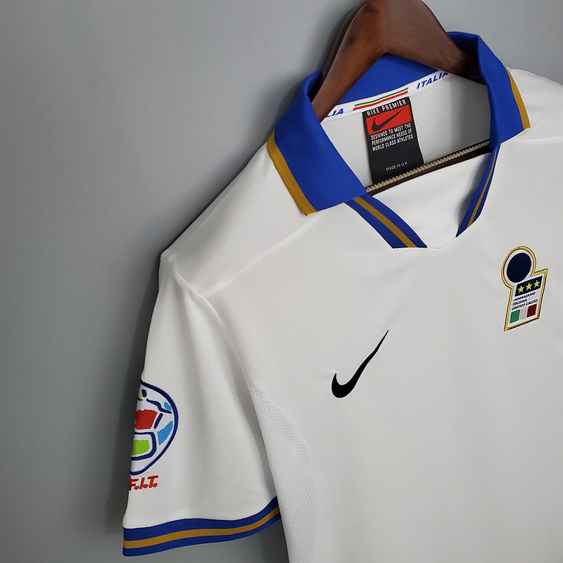 Retro Italy 1996 away (327B)