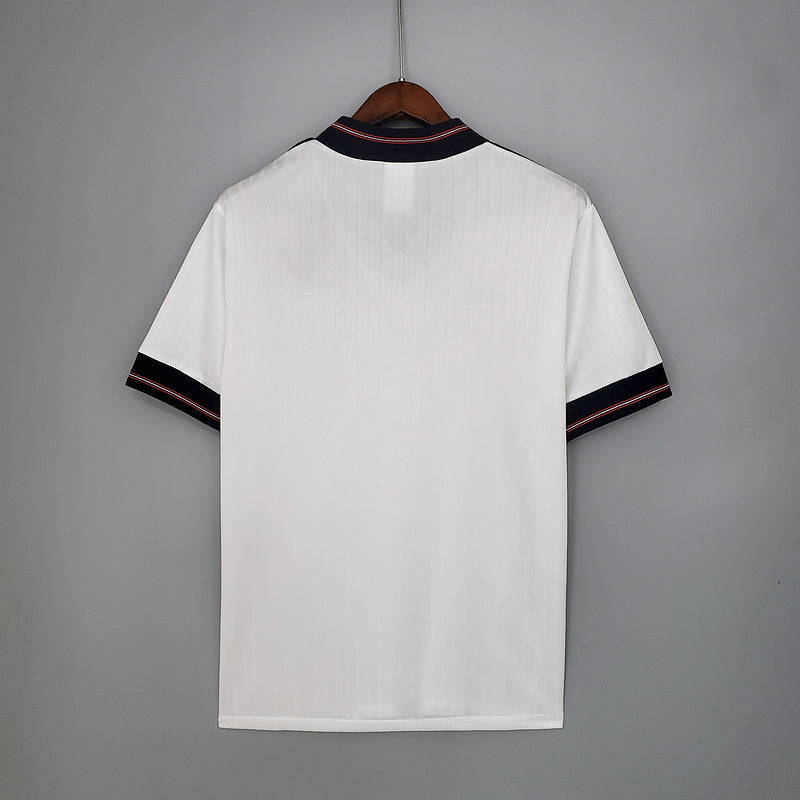 Retro 84∕87 England home (59E1)