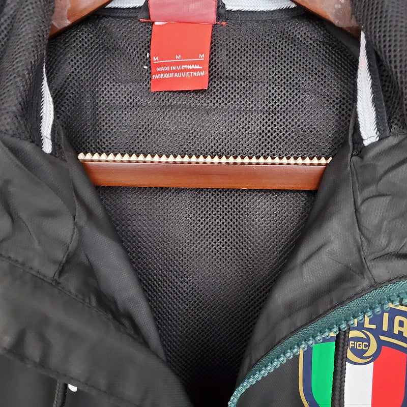 2021 Windbreaker Italy Black Green (380F)