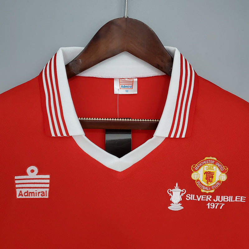 Retro Manchester United 1977 home (227E)