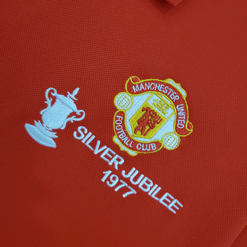 Retro Manchester United 1977 home (227E)