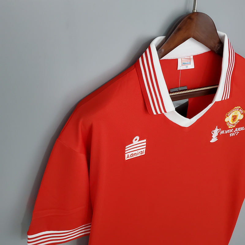 Retro Manchester United 1977 home (227E)