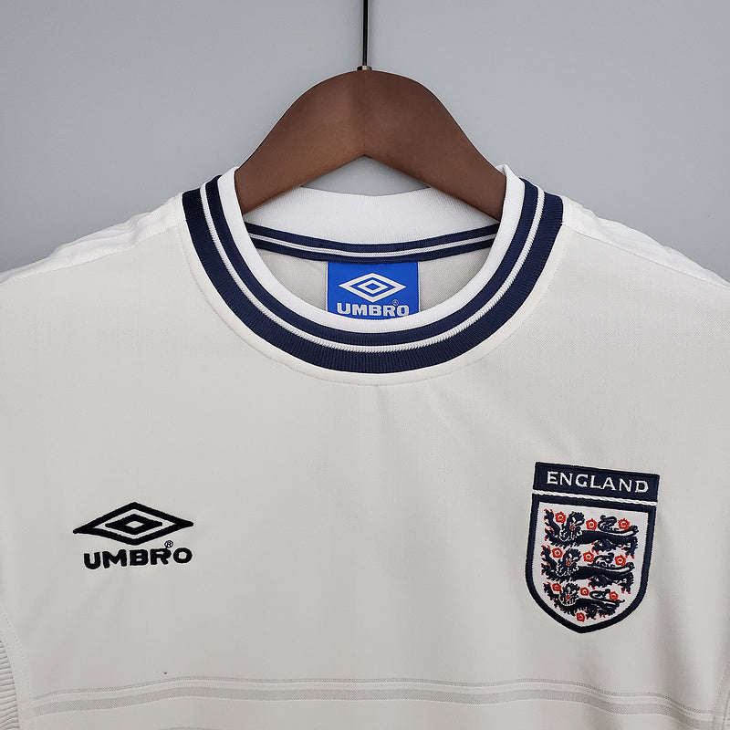 Retro 2000 England home (058E)