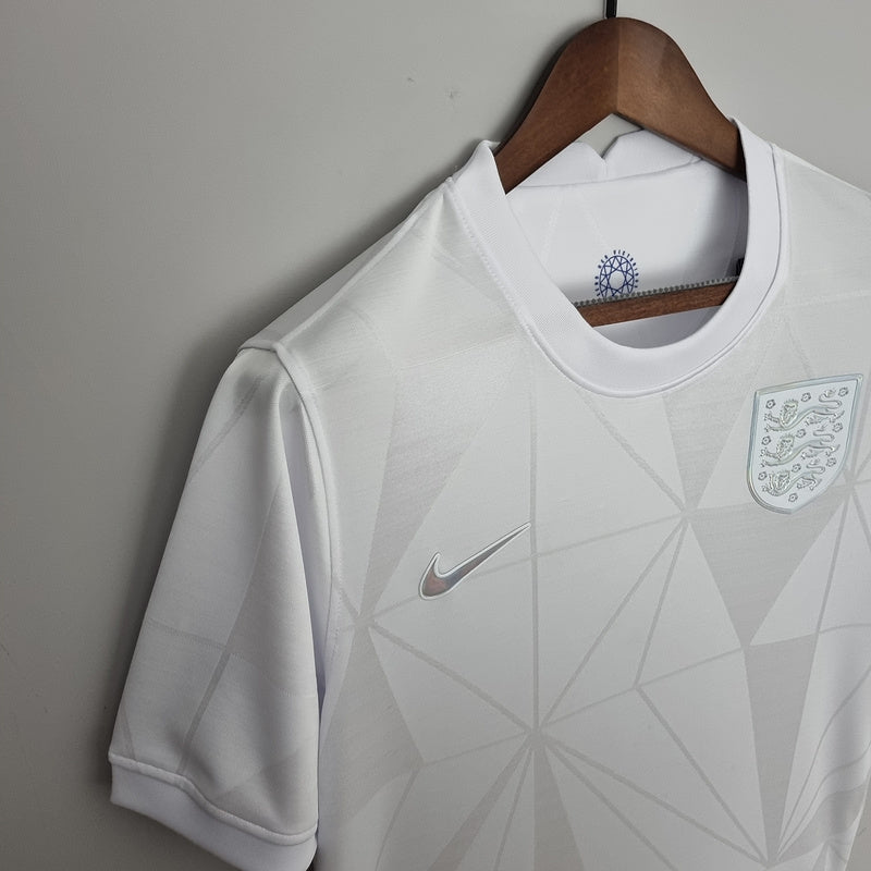 2022 England - White (7EED)