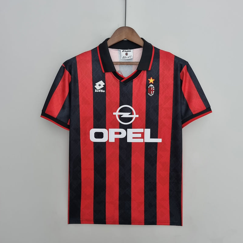 Retro 95∕96AC Milan home (DD90)