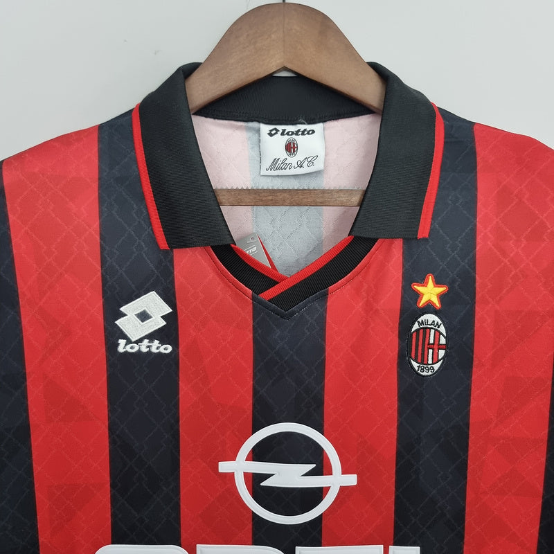 Retro 95∕96AC Milan home (DD90)