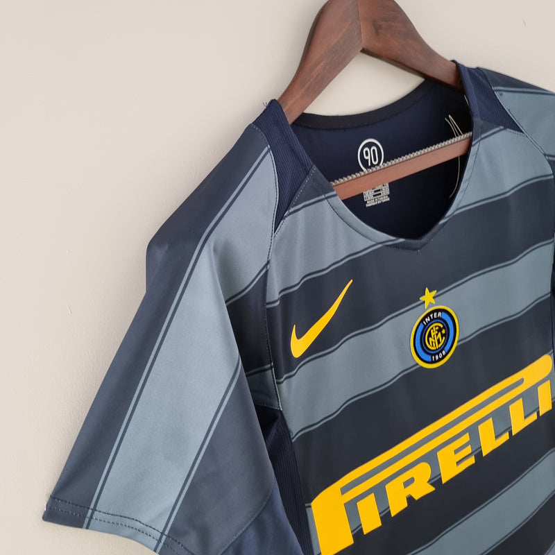 Retro Inter 04∕05 third away