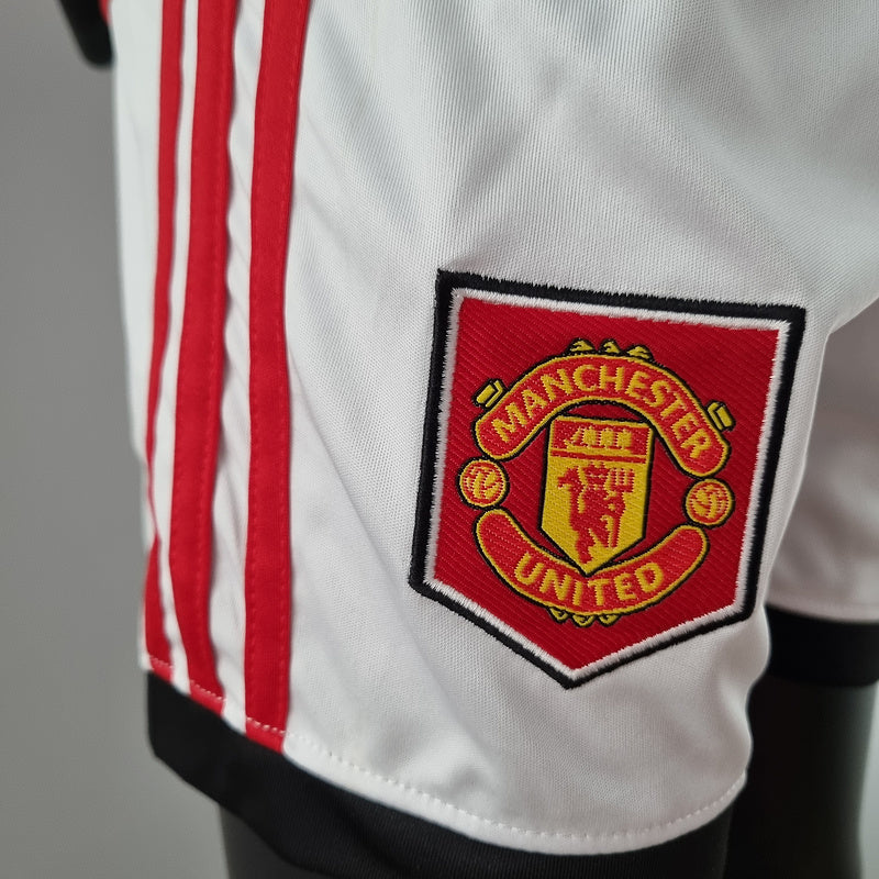 22/23 Kids Kit Manchester United home (3C54)