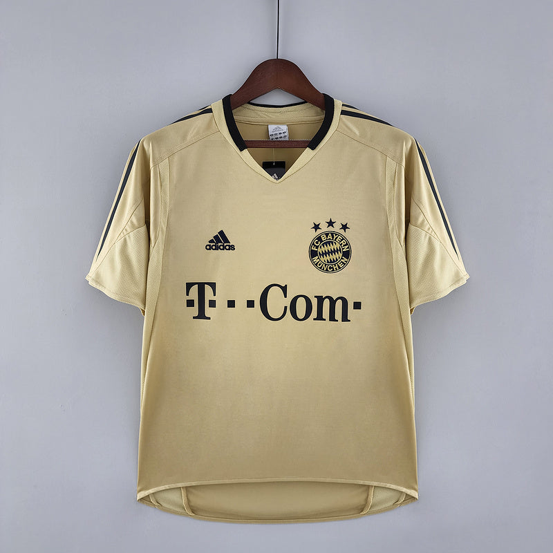 Retro 04∕05 Bayern Monaco away (0247)