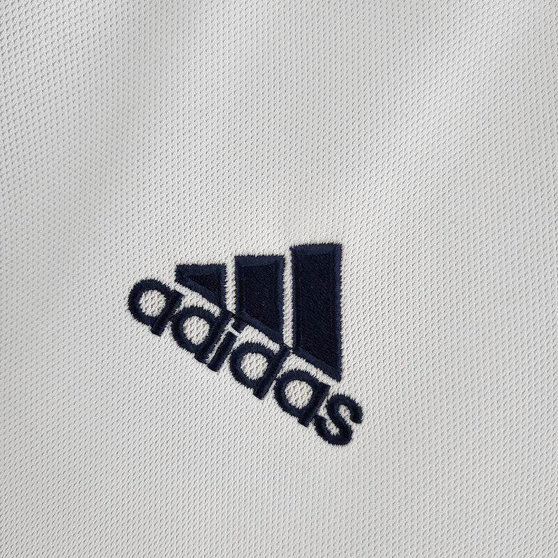 Retro Real Madrid 00∕01 home (28B1)