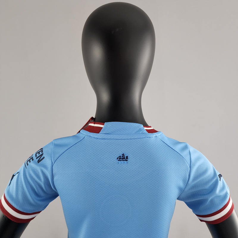 22/23 kids kit Manchester City home (862E)