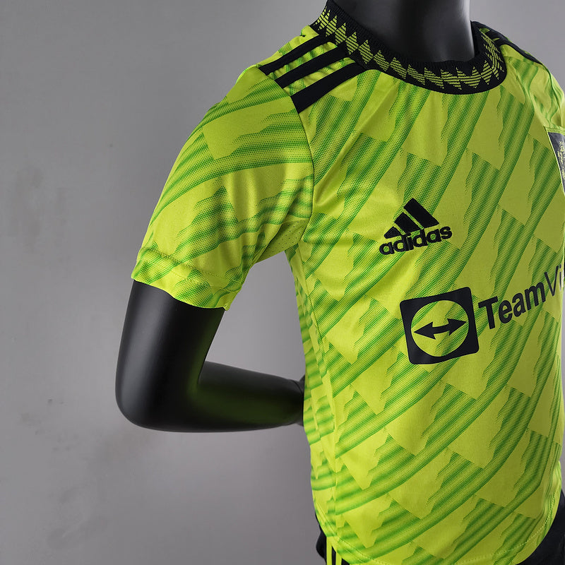 22/23 Kids Manchester United third away (E618)