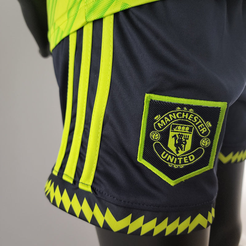 22/23 Kids Manchester United third away (E618)