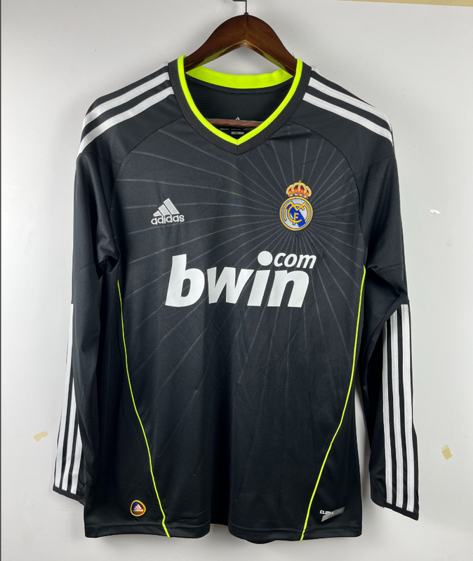 Retro Real Madrid 10∕11 Away (672A)