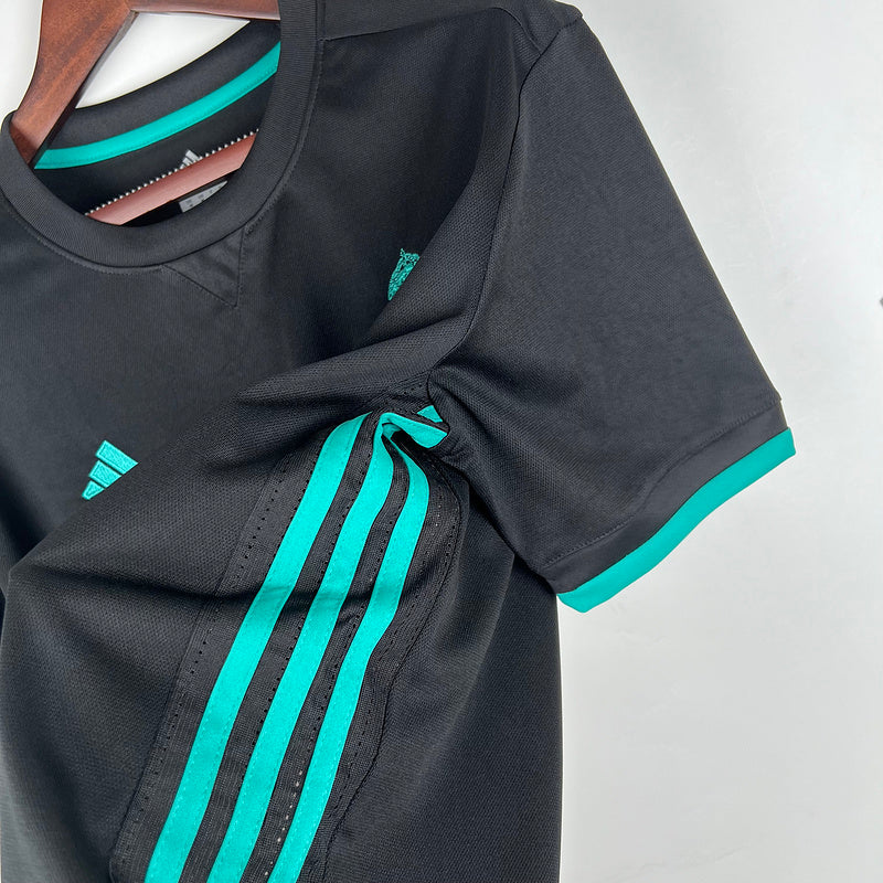Retro Real Madrid 17∕18 Away (3D06)