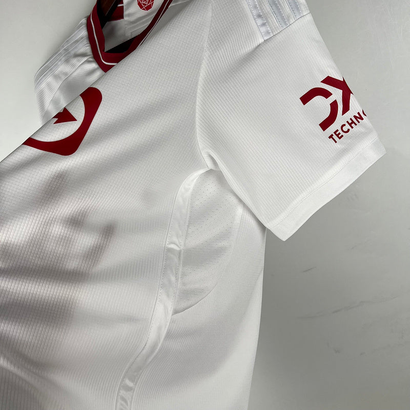 23∕24 Manchester United third away (2E16)