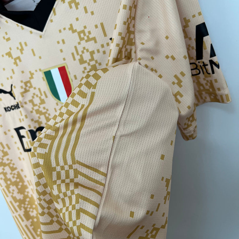 23∕24 AC Milan 4th Gold (B749)