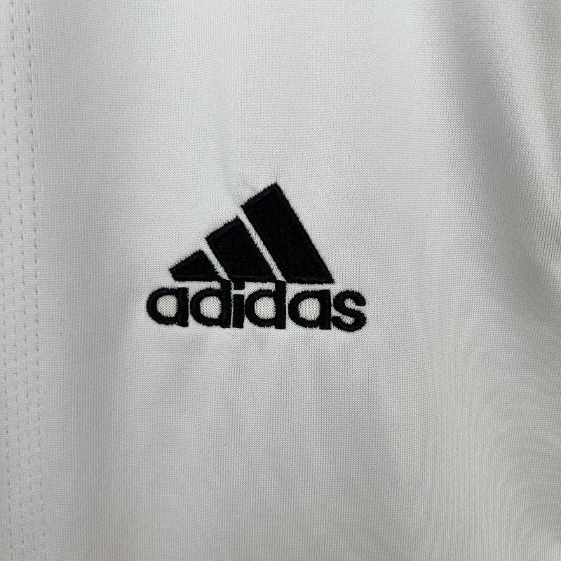 Retro Real Madrid 03∕04 Home (EF75)