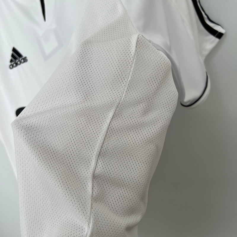 Retro Real Madrid 03∕04 Home (EF75)