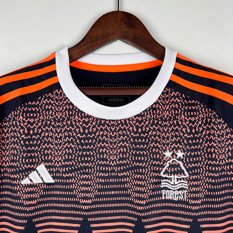 23∕24 Nottingham Forest third away (E937)